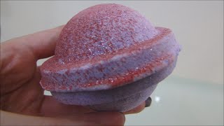 LUSH Cosmetics SPACE GIRL Bath Bomb DEMO + Underwater View