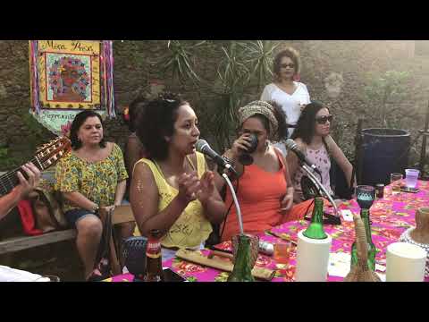 Moça prosa em Paquetá