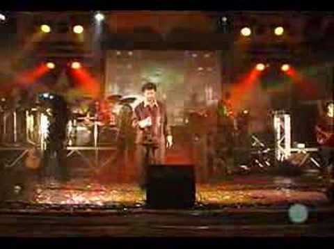 BANDA ALMAS IGUAIS - O  BAILE