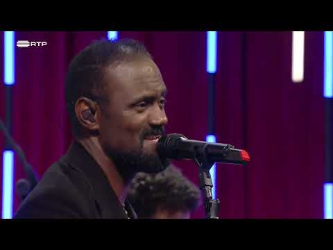 Mandinga ma Mescrinha - Miroca Paris | Miradouro da Lua - 2025