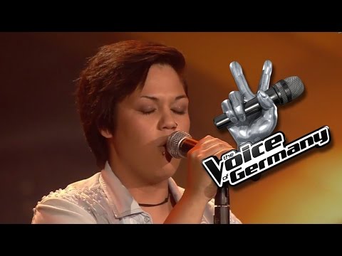 Hello (Turn Your Radio On) - Roxanne Henghuber | The Voice | Blind Audition 2014
