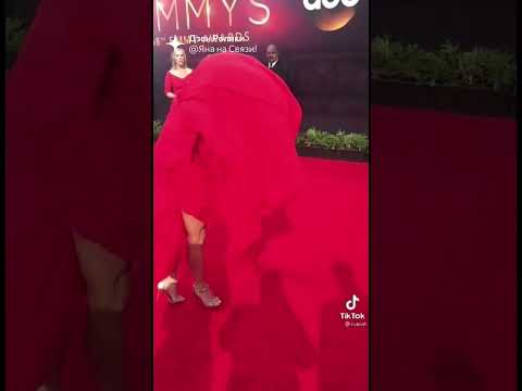 #wow #Переворот на Шпильках! BackFlip in Heels! Легендарная Каскадерша Гимнастка Jessie Graff!