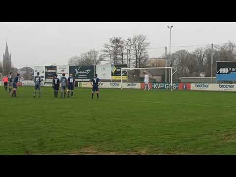 Kevin trapt penalty op de keeper