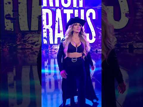 Trish Stratus had a new look and a new attitude on #WWERaw!