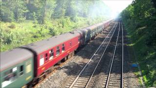 preview picture of video 'Britannia entering Sonning Cutting with the Cathedrals Express'