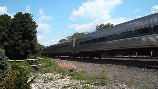 preview picture of video 'Amtrak 824 GE P40DC Duncannon, PA 8 26 10'