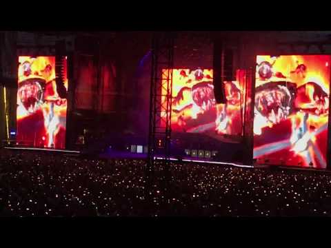 Guns N Roses Barcelona 01/07/18 - Intro + It´s So Easy