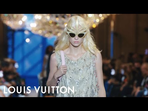 Women’s Spring-Summer 2022 Show | LOUIS VUITTON