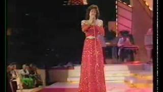 Loretta Lynn- Medley of hits 1985