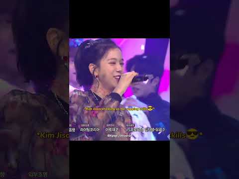 Jisoo vs Rosie singing singing Jennie and Lisa's rap 😂💕