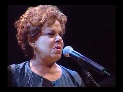 Miúcha canta Na Batucada da Vida - Ary Barroso -  Ao vivo no Teatro Guaíra