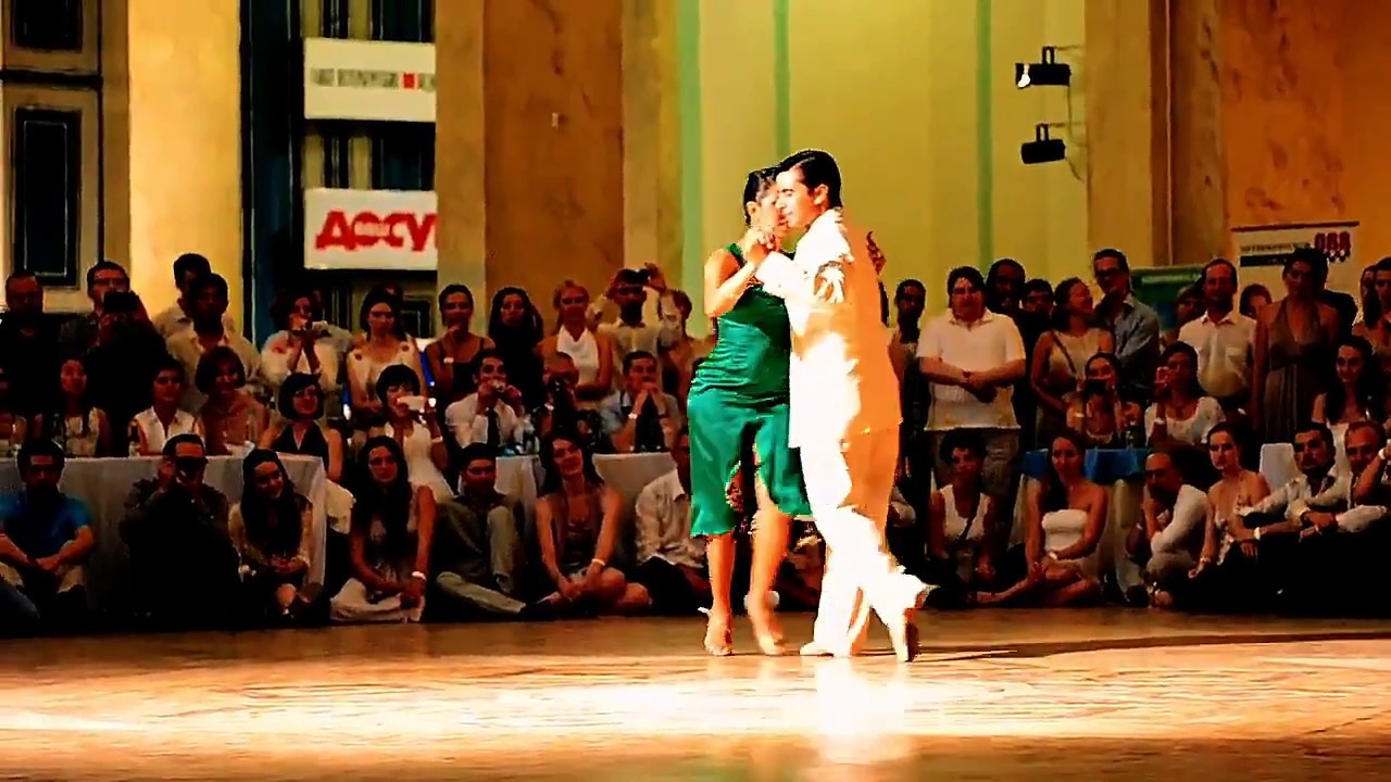 Sebastián Achaval and Roxana Suarez