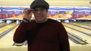 preview picture of video 'Ten-pin bowling at Bowl America in Dranesville, Virginia (3 of 7)'