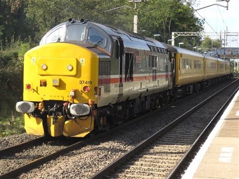 37240 56096 56113 70015 88002 66103 66506 37419 37407 etc Acton Bridge & SearchLight Lane 29/09/2020