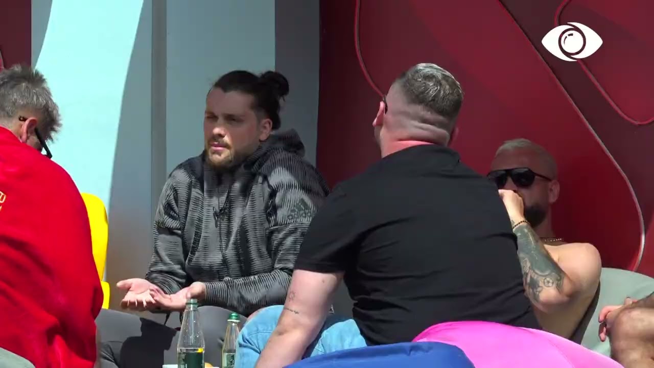 S'të kërkoi njeri mendim/ Debat mes Gertit dhe Ronaldos