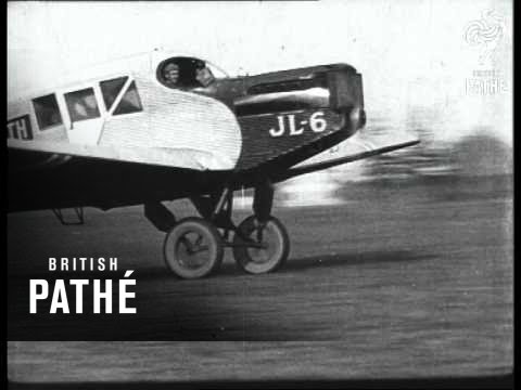 Amundsen Flight To North Pole Aka Ready For Flight To North Pole - Longer Version (1922)