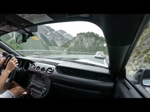 Lotus Elise vs BMW 1M vs Shelby GT350