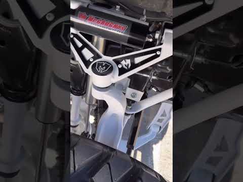 GM 2500HD 10-12" McGaughys lift
