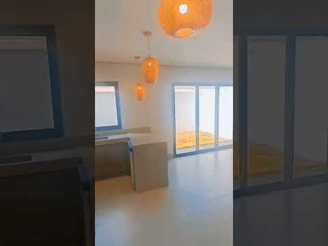 Sobrado em Condomínio no Setor Jaó. Área Privativa de 173m² Fone: 6299219492. Agende sua visita.