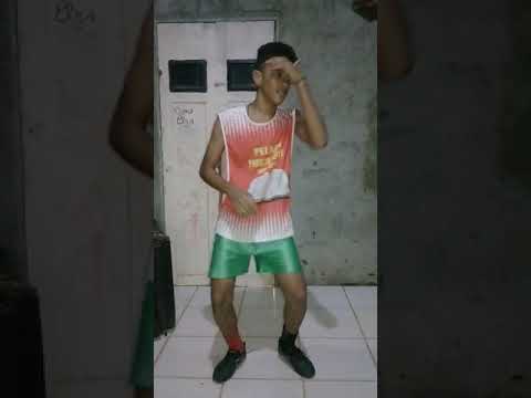 Robinho destaky  e mc reizin  Liga no chefe passinho