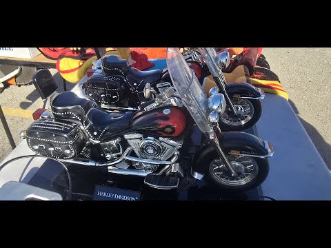 Am fost la piata de vechituri. Mi-am cumparat o mini orga!