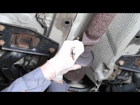MINI Cooper (R50, R52, R53) 2002-2006 - Post-catalyst oxygen sensor replacement - DIY Repair