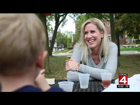 Mother of 5 opens up about battle with aggressive breast cancer