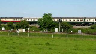 preview picture of video 'Tornado, Peppercorn A1 class 4-6-2, 60163 at Cogload Junction near Taunton'