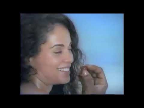 Chichi Peralta – Amor Narcotico (Official Music Video)