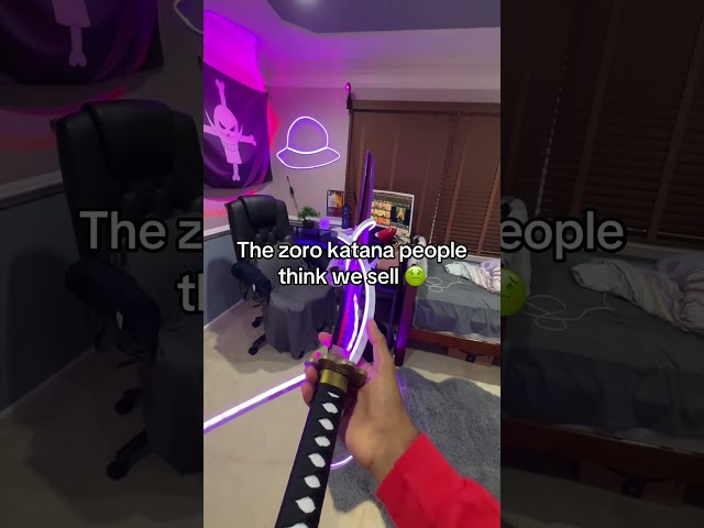 Vídeo relacionado con Thommys Things One Katana - Sabre láser LED de bambú blanco brillante en estilo Zoro Sandai Kitetsu (100 cm de largo, 71 cm de largo, barra de luz LED, para cosplay, LARP, coleccionistas