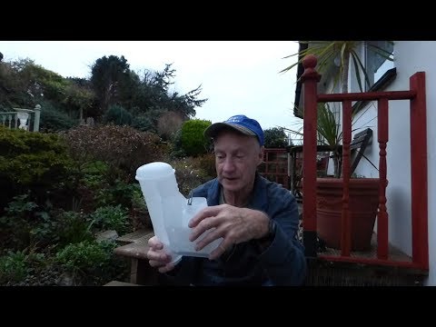 How to renew the flushing part in your WC cistern.The Syphon.