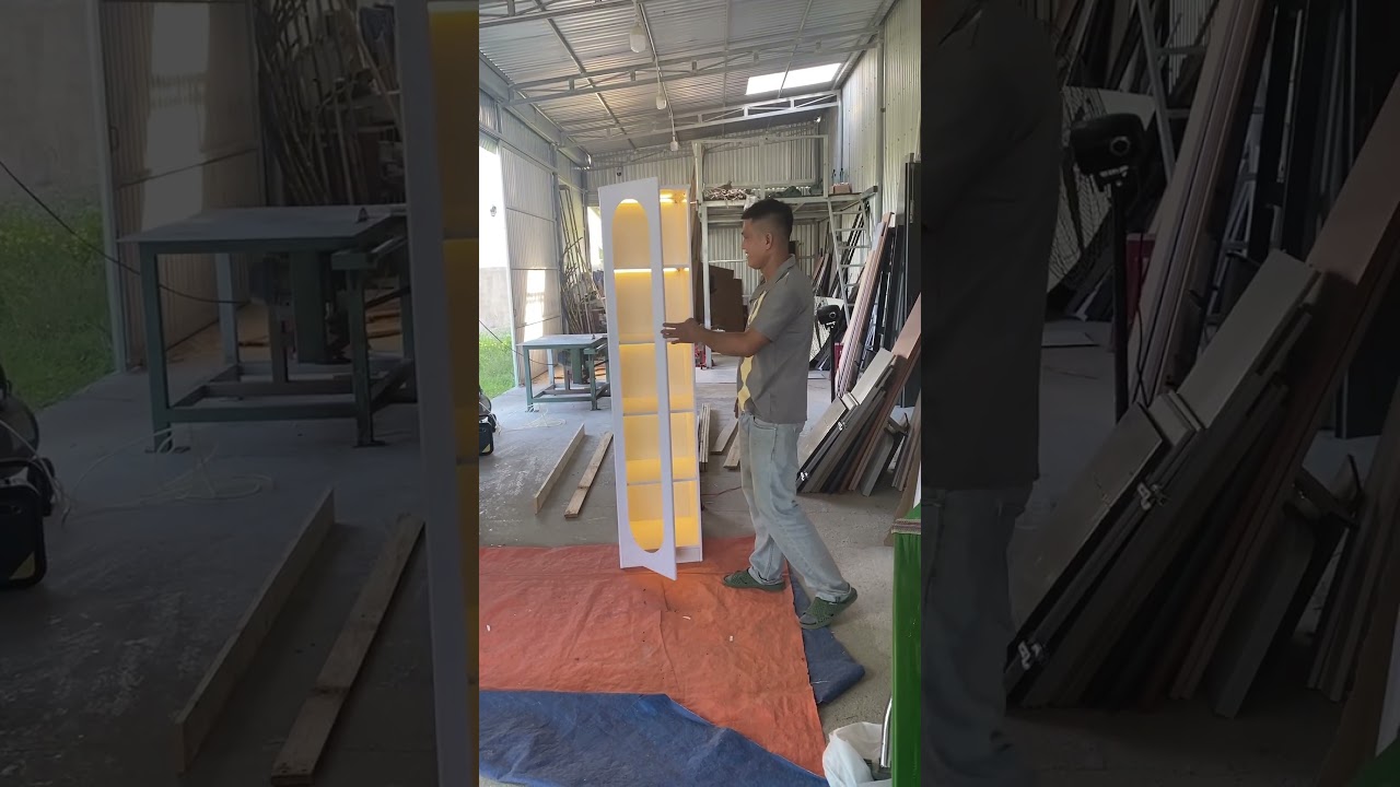 Tủ trưng mỹ phẩm túi sách ạ!#noithatquangngai