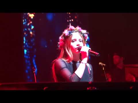 Kelly Family - Leise rieselt der Schnee (Lilly & Luke Kelly) - Oberhausen 26.12.2019