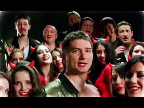 Neozbiljni pesimisti - Sve na silu