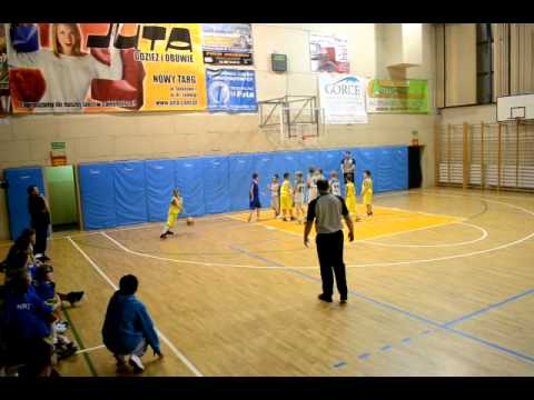 Mikołajkowy Turniej Minikoszykówki Nowy Targ 2012 Foto Zibi 156