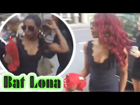 Sinitta is left shocked after a man RIPS OFF her weave in London