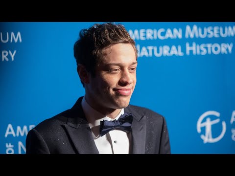 ‘SNL’ finale: Pete Davidson says goodbye to his ‘home;’ Kate McKinnon abducted by aliens ‘Earth, I l