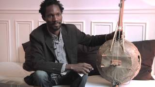 Pédro Kouyaté introduces the Kamele N'goni