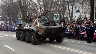 preview picture of video 'Paradă militară la Suceava, 1 decembrie 2014'