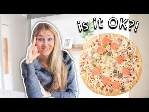 Why This Dietitian Eats Frozen Pizza Once A Week! And You Can Too.