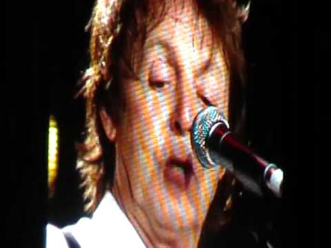 Paul McCartney sings George Harrison's 