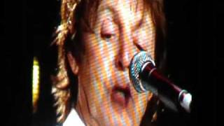 Paul McCartney sings George Harrison's 