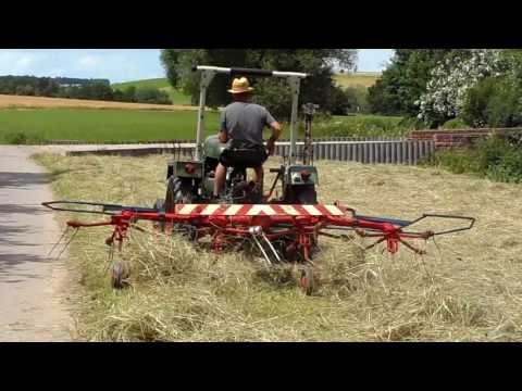 Vatter ´s erleben: Heuwenden mit dem Allgaier A111 mit 12 PS und dem Fahr Kreiselheuer KH4