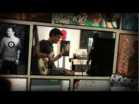 Download Ace At The Second Service Street Light Mp3 dan Mp4 2018