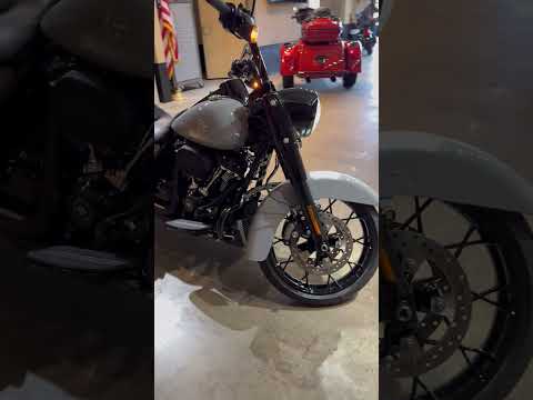 FLHRXS 2025 Road King™ Special