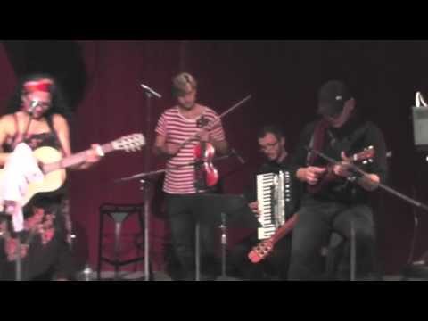 Romanika - ROMANIKA - Piesočná žena - Folk Forum Live v RTVS 2015