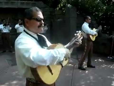 Mariachi Cobre - Arriba Pichataro