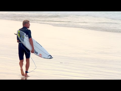 SURFE: Gabriel Medina e Mick Fanning treinam na Barra da Tijuca