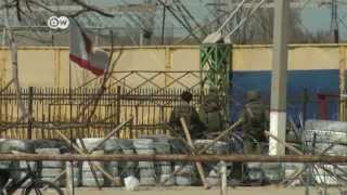 preview picture of video 'Russian control over Crimea spreading | Journal'