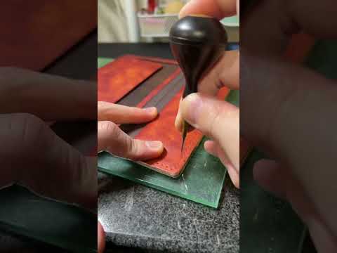 Camel and Green combination to making a long bi-fold wallet.